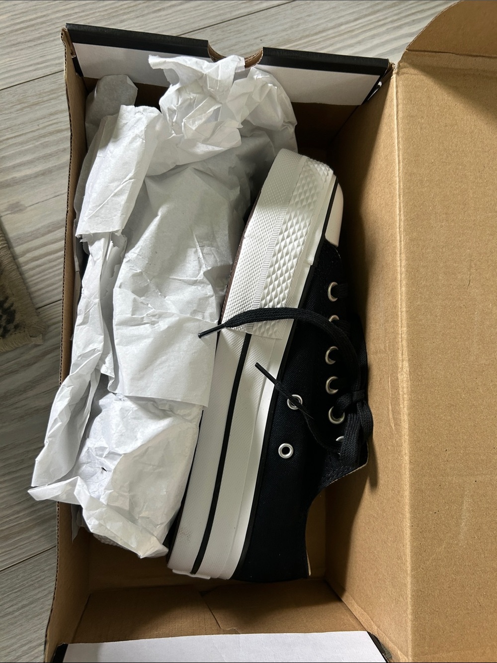 Converse Black Low Top Platform Sneakers with White Sole - Picture 4 of 4